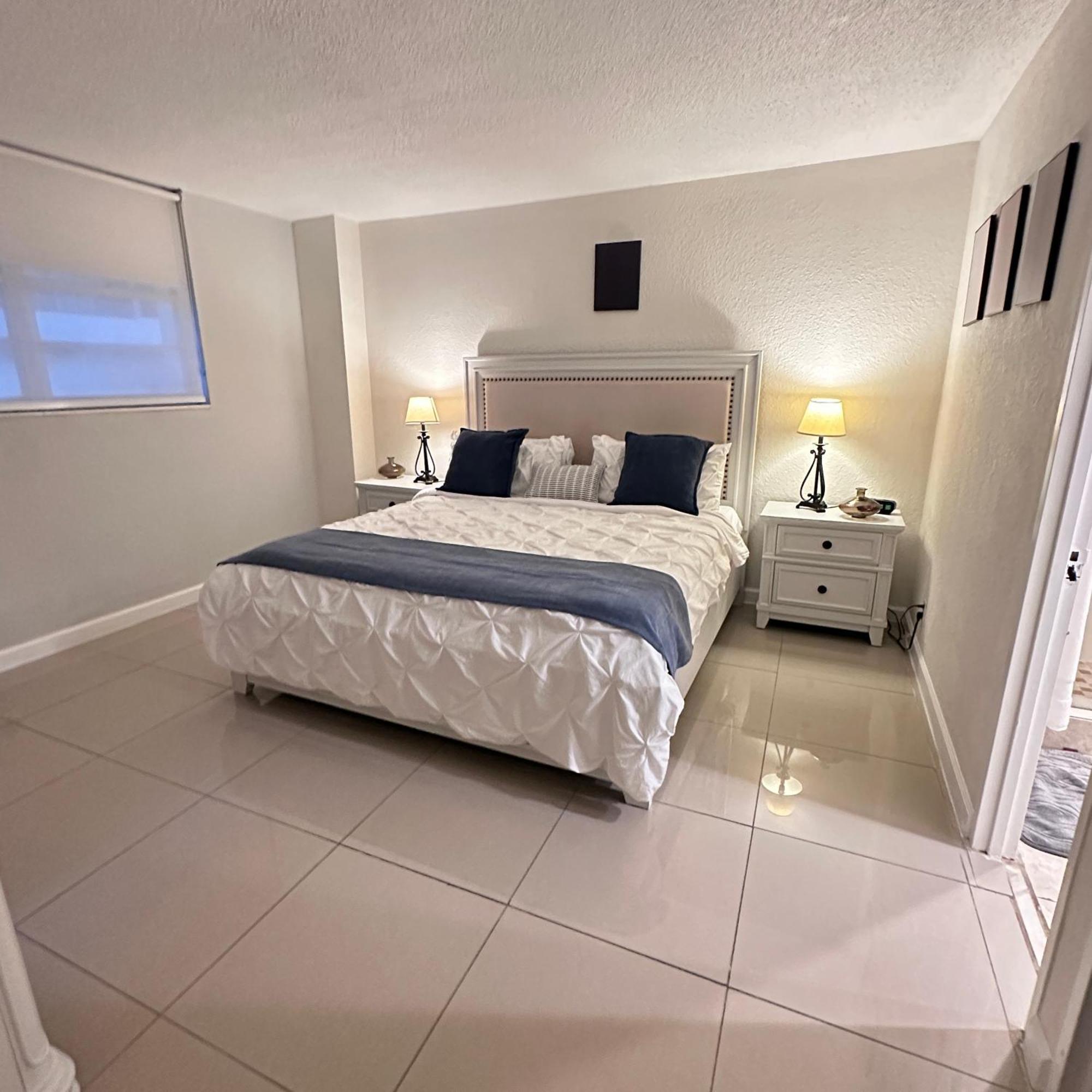 Hollywood Apartment By The Sea Exteriör bild